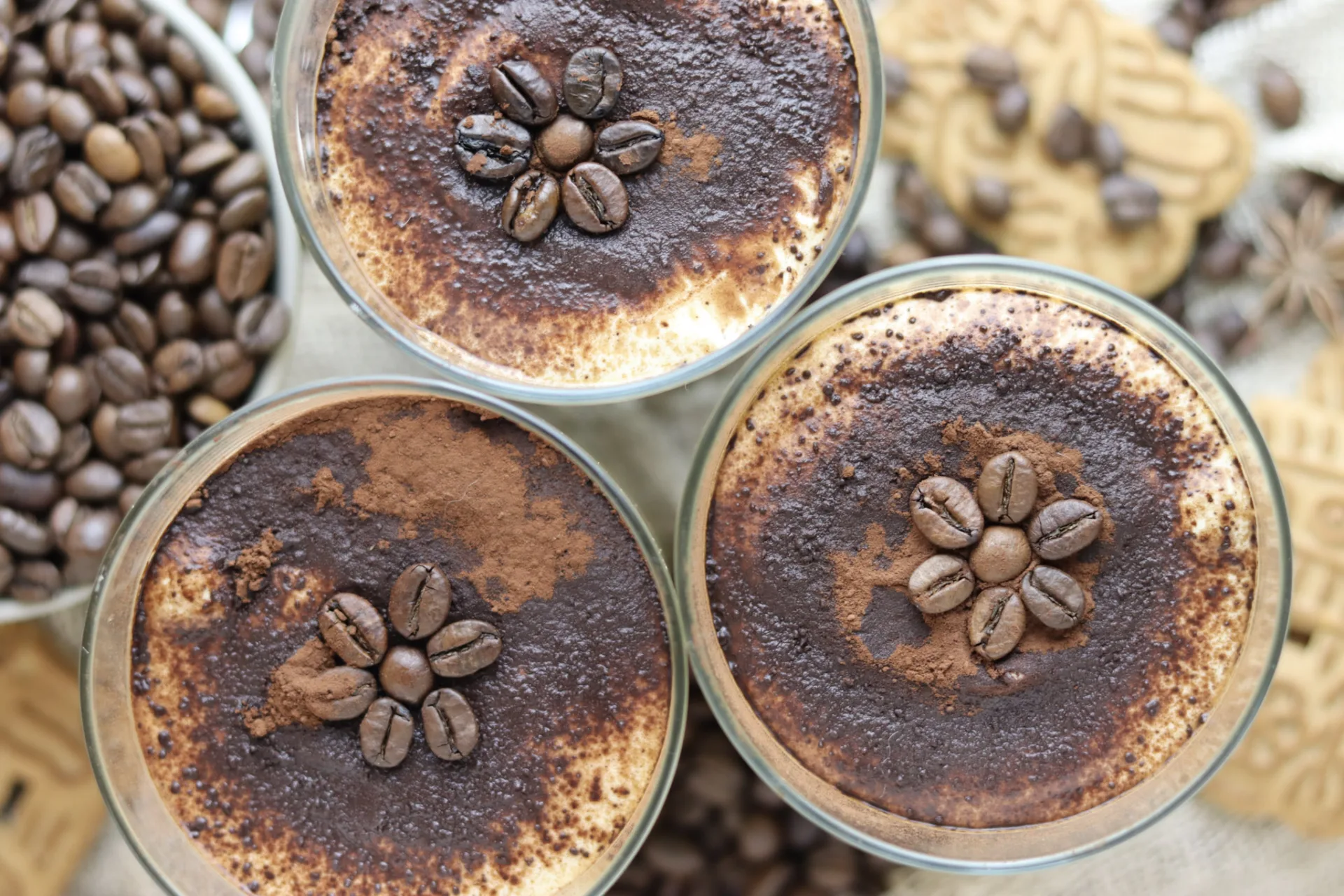 Served tiramisu speculoos.