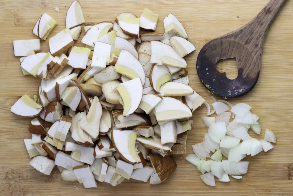 step 6: slicing fresh porcini for pizza