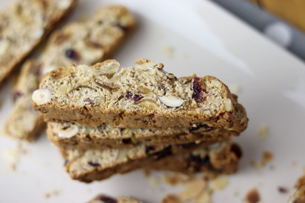 baked biscottini on the table 