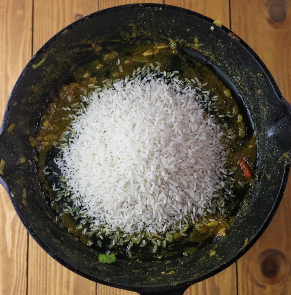 Image showing how to quickly fry the rice before cooking