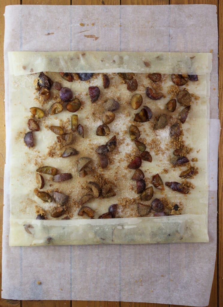 Folded edges of the filo dough before roling the strudel. 