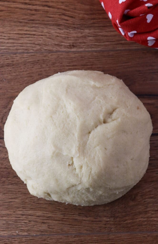 How to form a dough ball before chilling the dough