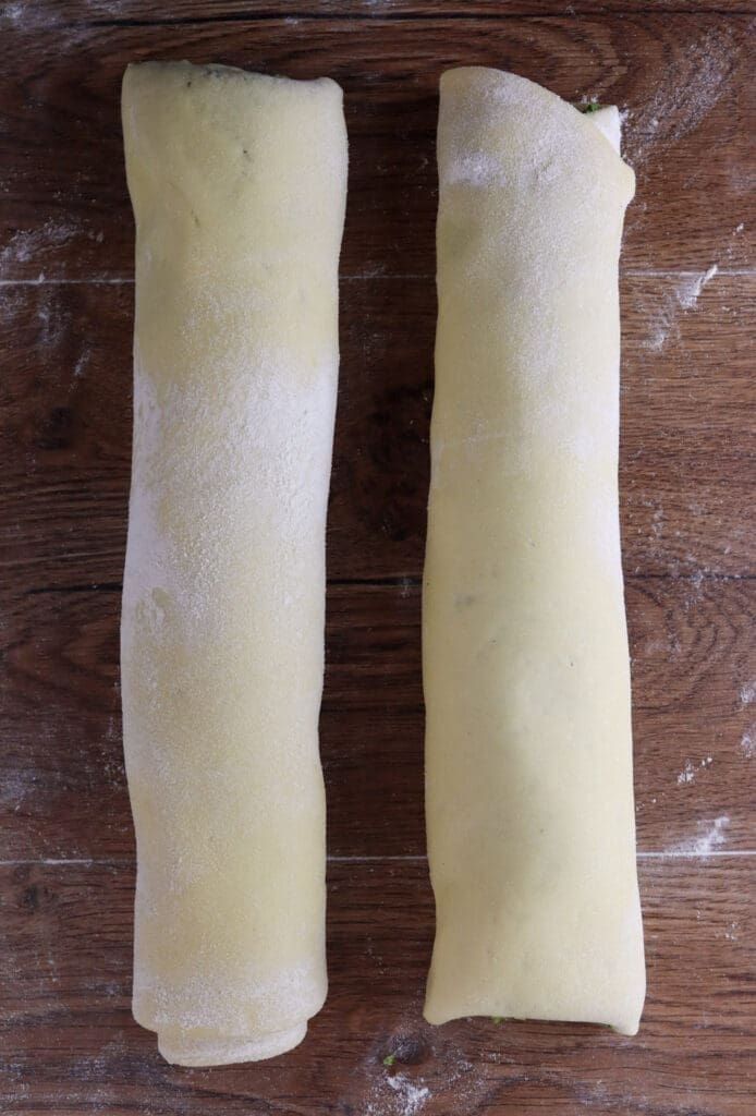 How to split the dough log into two pieces of similar size.